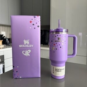 Olivia Rodrigo Stanley 40Oz Exclusive